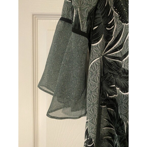 JM collection green floral blouse size PXL flared sleeve - Picture 6 of 9